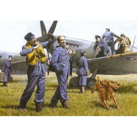 ICM 48081 WWII RAF Pilots and Ground Personnel 39-45