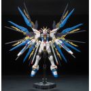 BANDAI RG GUNDAM STRIKE FREEDOM ZGMF-X20A 1/144