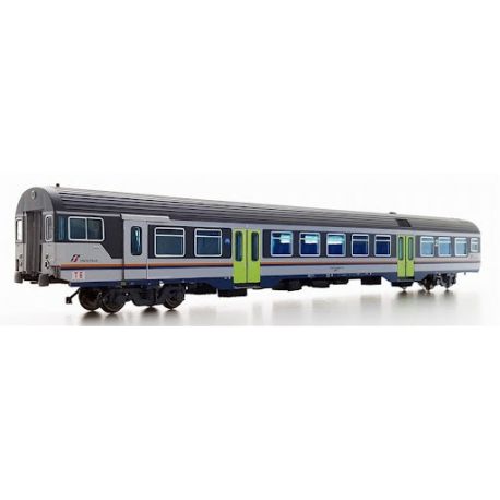 Vitrains 3199- Carrozza semipilota passante di Trenitalia DTR