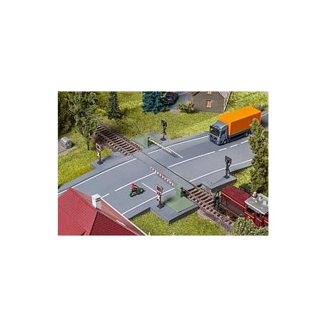 FALLER 120244 PASSAGGIO A LIVELLO CON CROCE DI S.ANDREA FUNZIONANTE